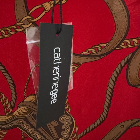 Super cool and chic red button down silk top! - Picture 4 of 4